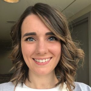 Meet your Posher, Brittni